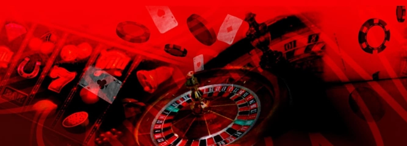 Jouez à la roulette et aux machines à sous sur Fatboss Casino. Collage dynamique sur fond rouge des jeux de casino populaires chez Fatboss : roulette, machine à sous, cartes à jouer et jetons flottants.